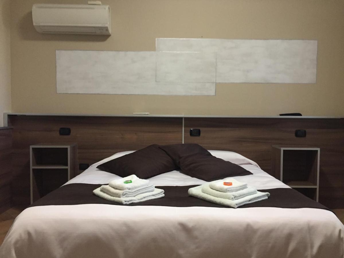 Bed & Breakfast Giardini Di Marzo Lecce Exterior foto