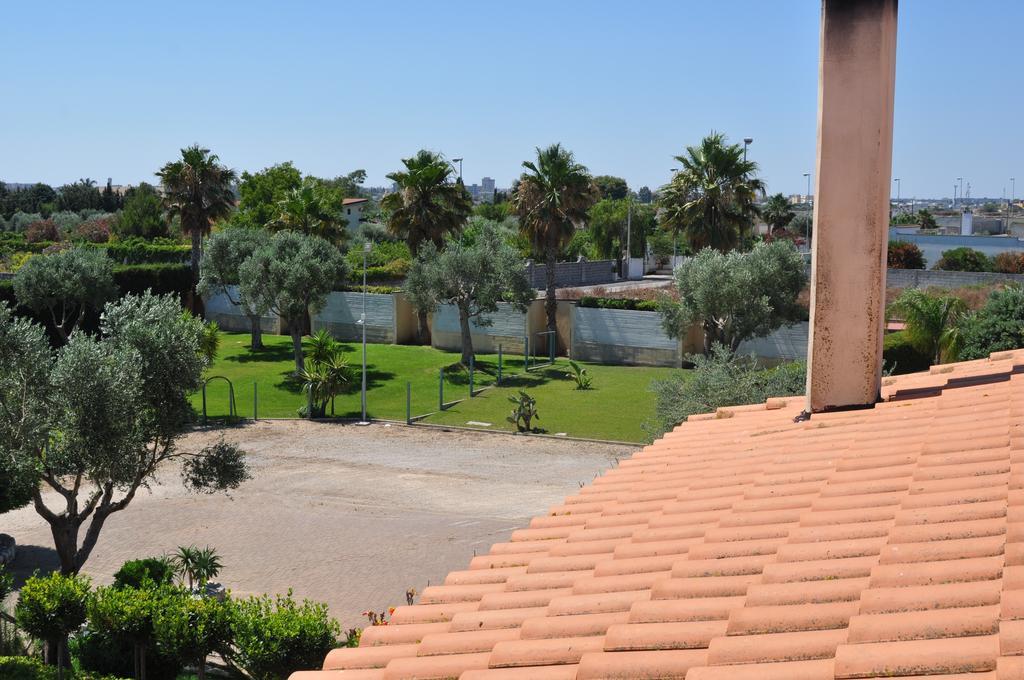 Bed & Breakfast Giardini Di Marzo Lecce Exterior foto